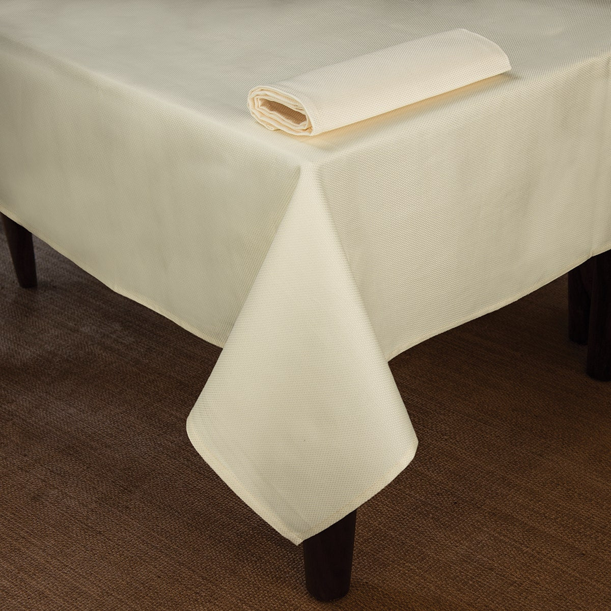 Overall Partridge Eye Tablecloth 100% ELS Cotton