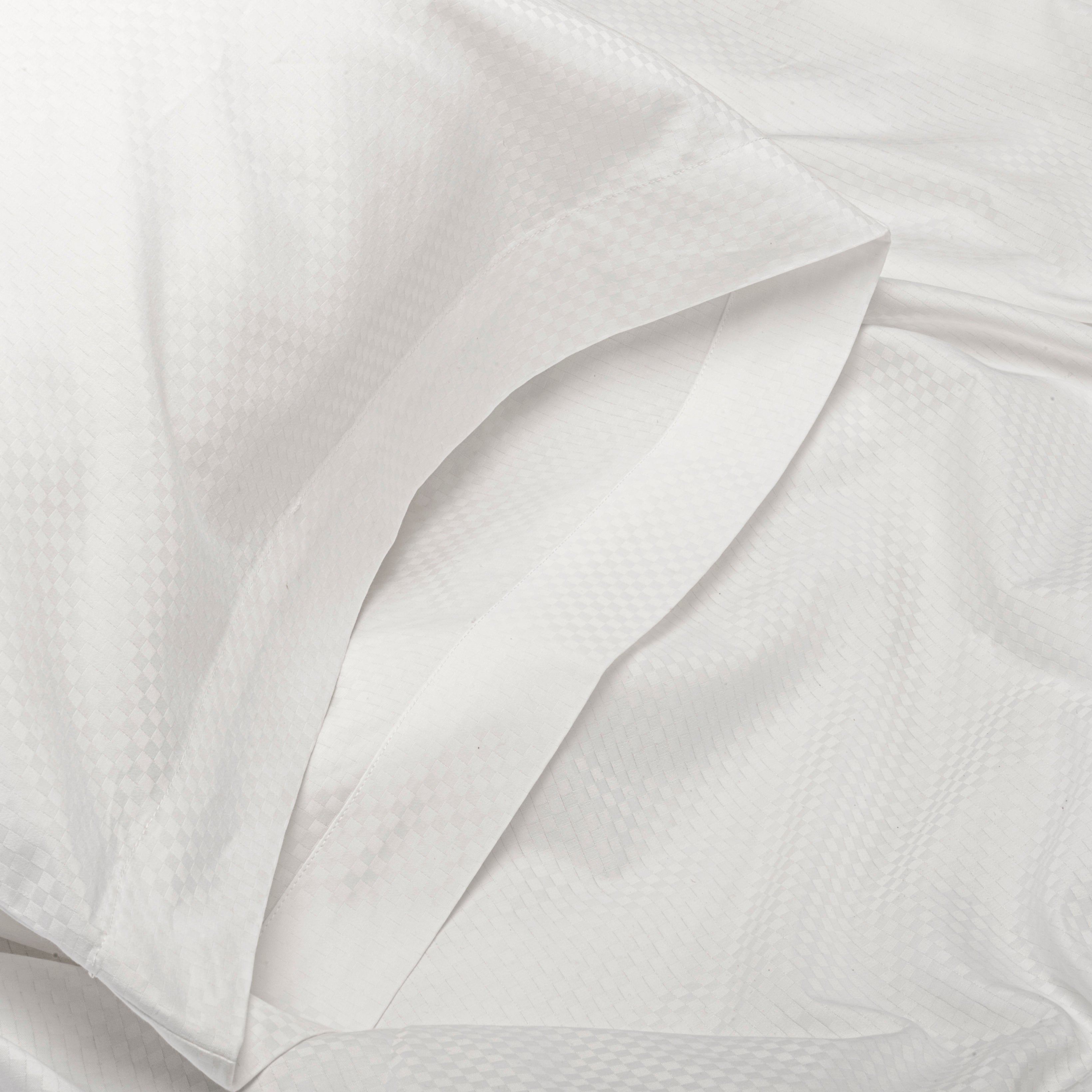 Luxury T300 ELS 60% Cotton/40% Poly, Microcheck Sateen