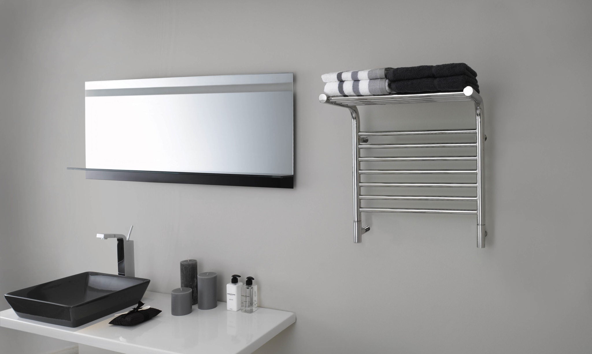 Jeeves Heated Towel Rack, Curved Shelf