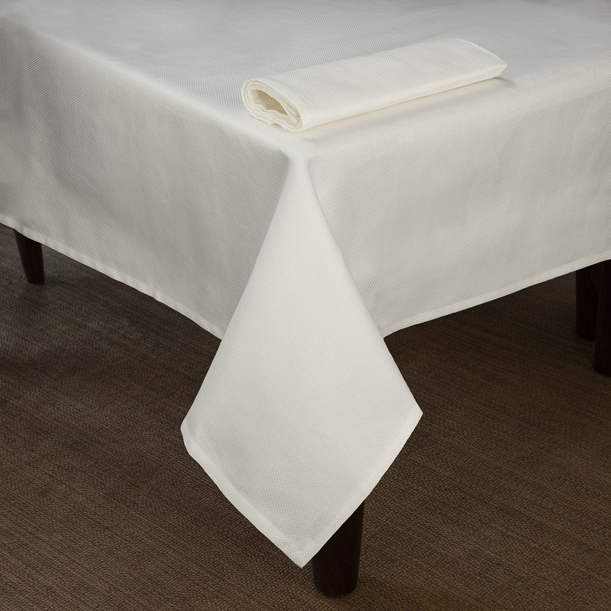 Overall Partridge Eye Tablecloth 100% ELS Cotton