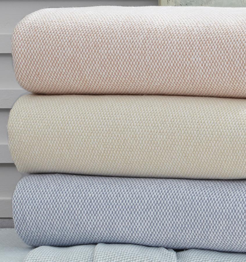 Terzo Throw Blanket 100% brushed cotton, basket weave twisted fring at short-end hems
