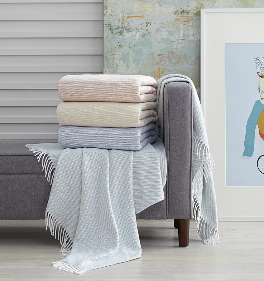 Terzo Throw Blanket 100% brushed cotton, basket weave twisted fring at short-end hems