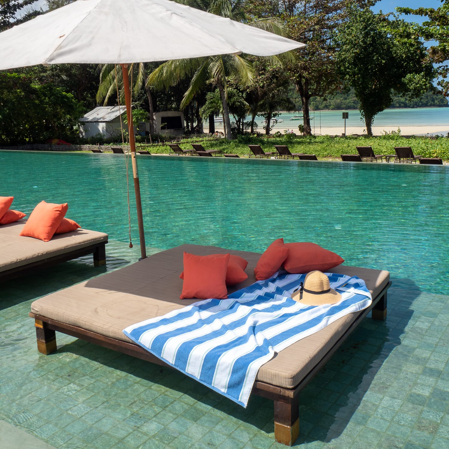 Pool Towel, 100% Cotton, 25#, Pinstripe