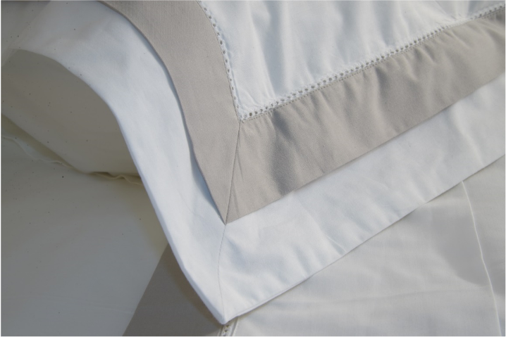 Embroidery_linen.png