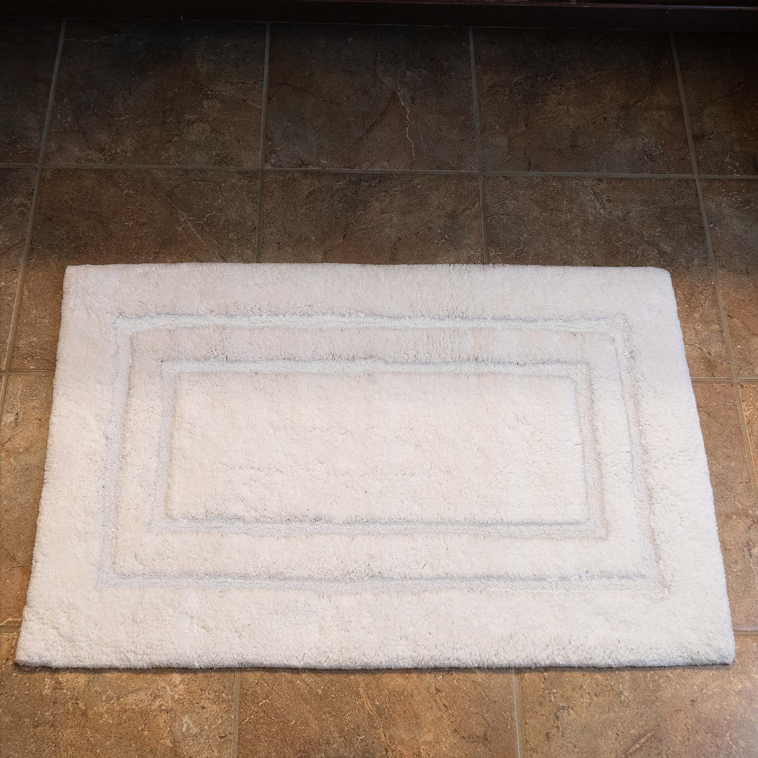 Gryphon Collection - Tufted Cut Bath Rug - 20x32 170 gsf White x White 100% Ringspun Cotton, Double 1" Frame, Hand Loomed, Fresh & Ready