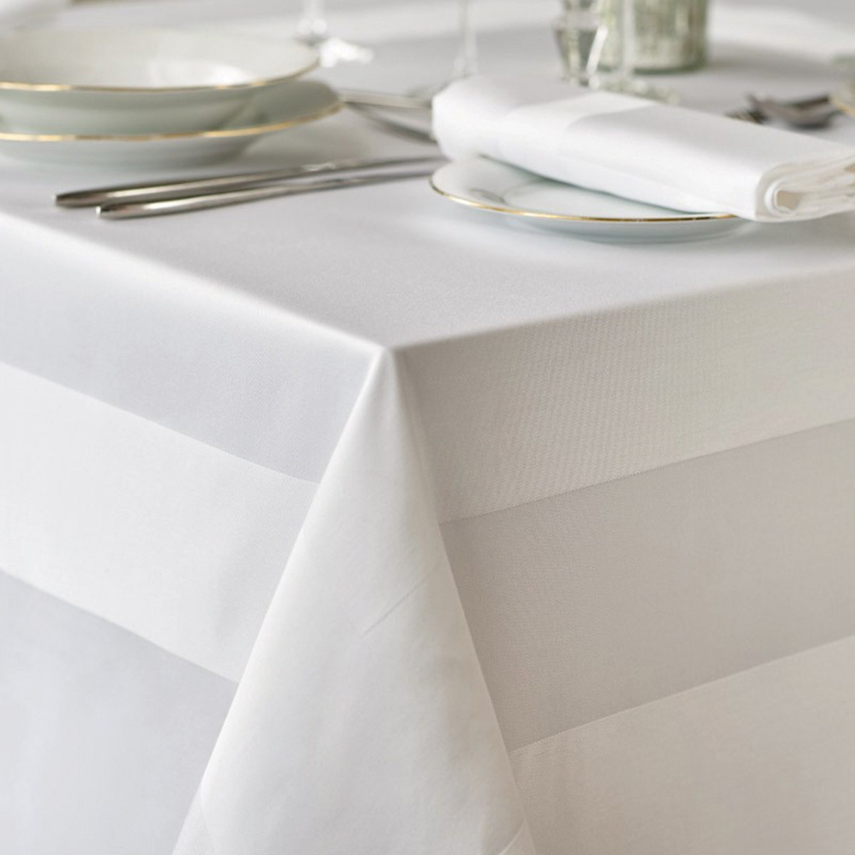 Satin Band Tablecloth 60% ELS Cotton/40% Polyester